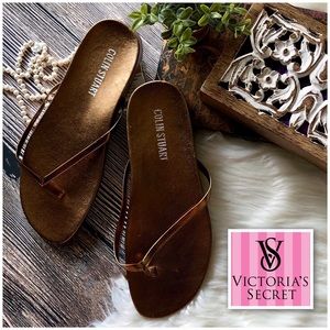 NWOT Sz 8.5 Colin Stuart Arched Copper Flip Flops